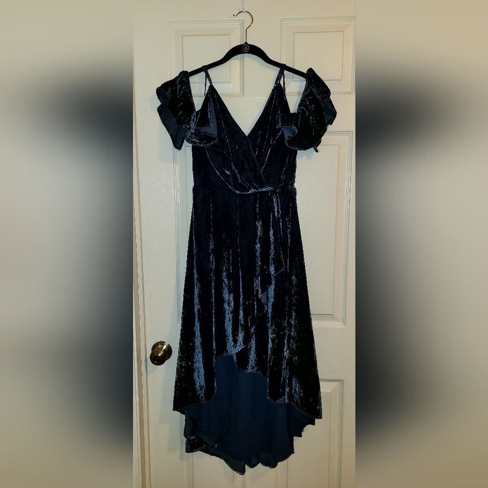 Gorgeous velvet dress